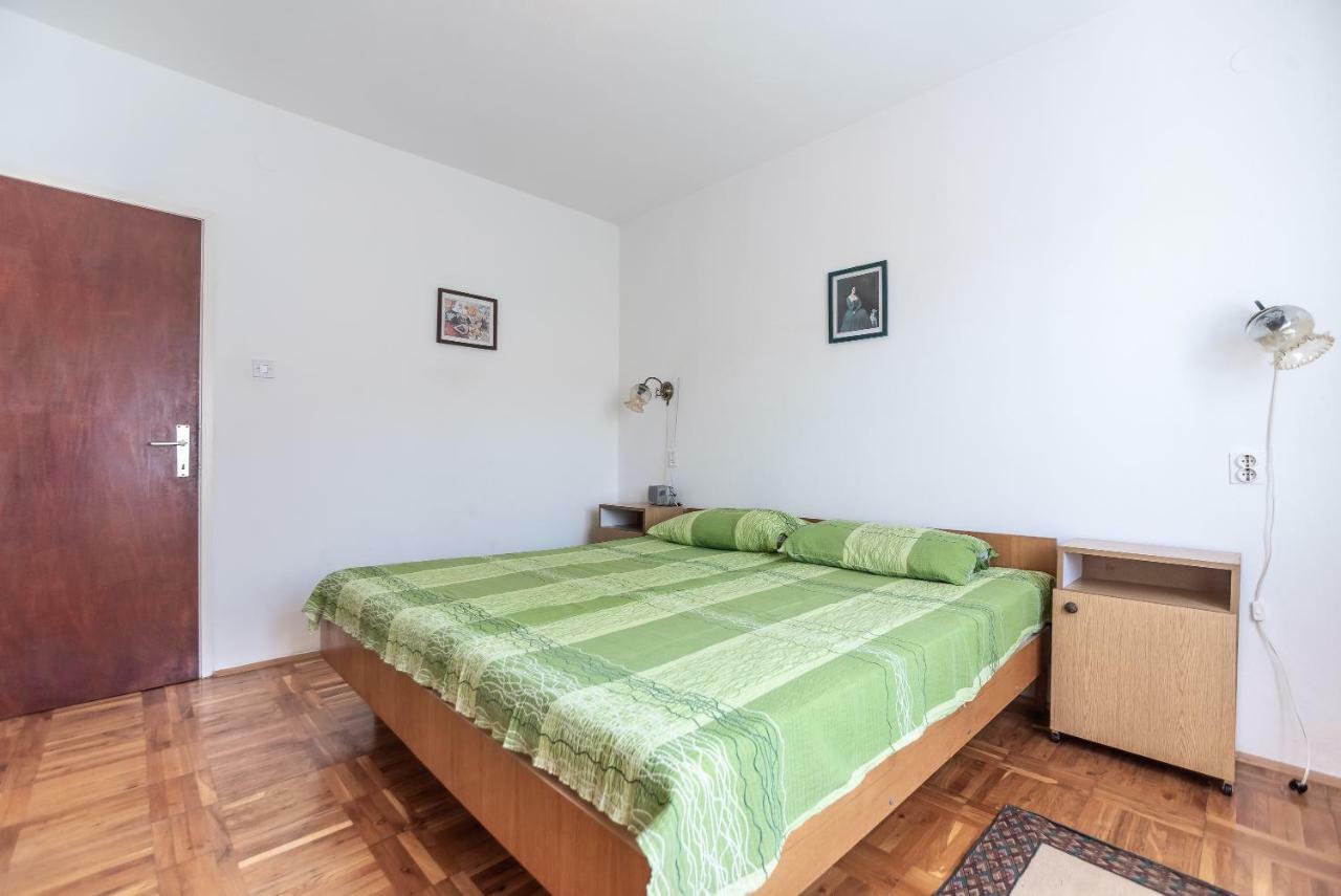 Kiwi Apartments Gornji Karin Esterno foto