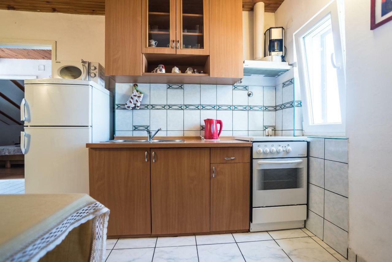 Kiwi Apartments Gornji Karin Esterno foto